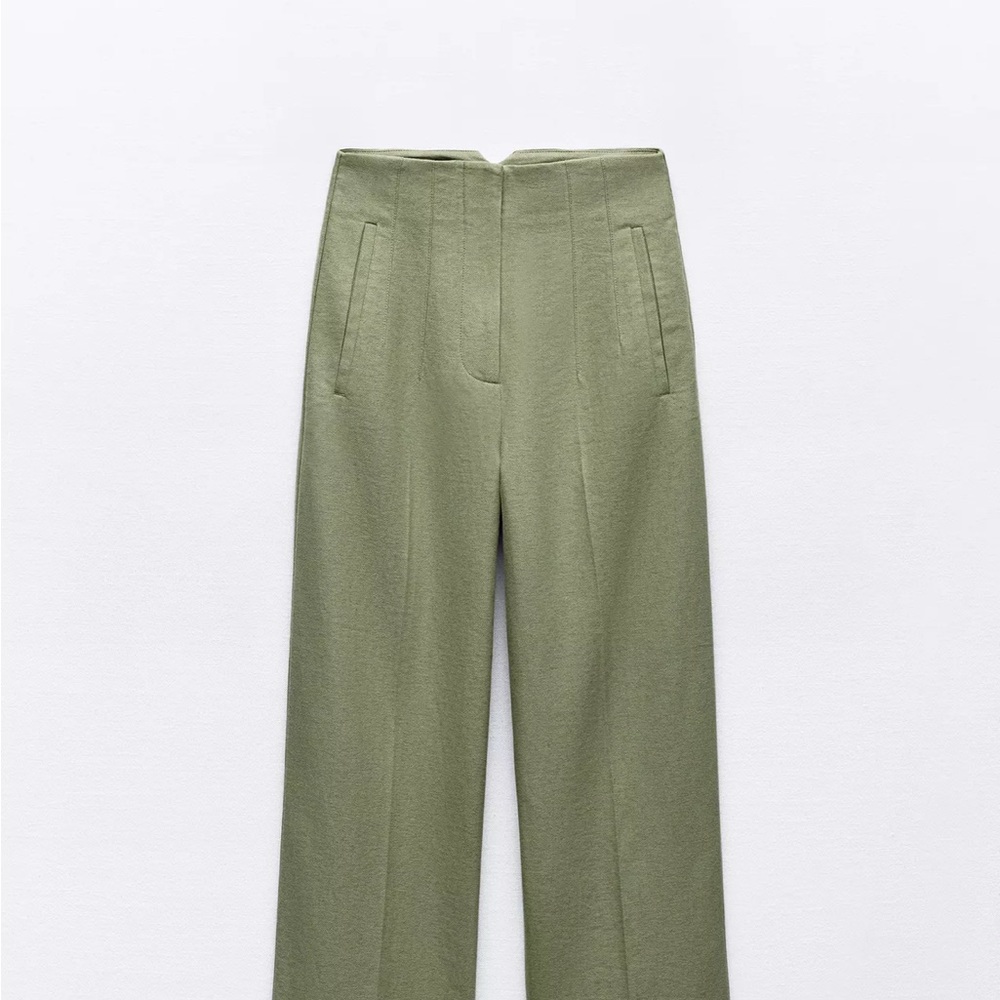 Zara Green High-Waisted Trousers with Wide-Leg Design